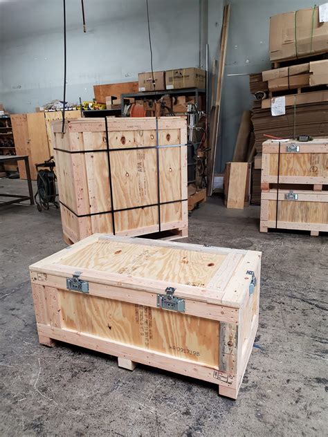 overseas shipping crates